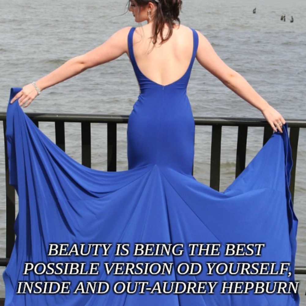 Prom/Formal/Couture-Jovani-Size 0 Plunging back Royal Blue Gown/Fan